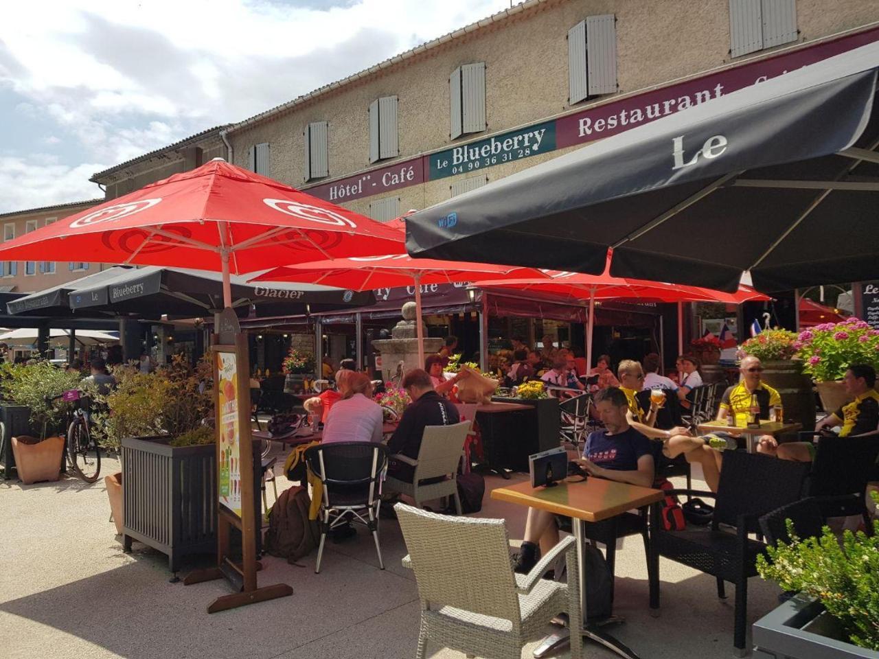 Hotel-Restaurant Le Blueberry Malaucène Kültér fotó